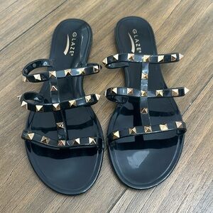 Like New! Women’s Studded Sandals